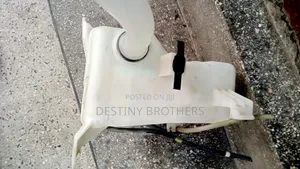 Washer Bottle Toyota Noah,Voxy, Esquire
