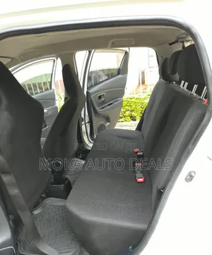 Toyota Vitz 1.0 FWD 5dr 2016 White
