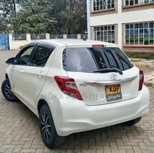 Toyota Vitz 1.0 FWD 5dr 2016 White