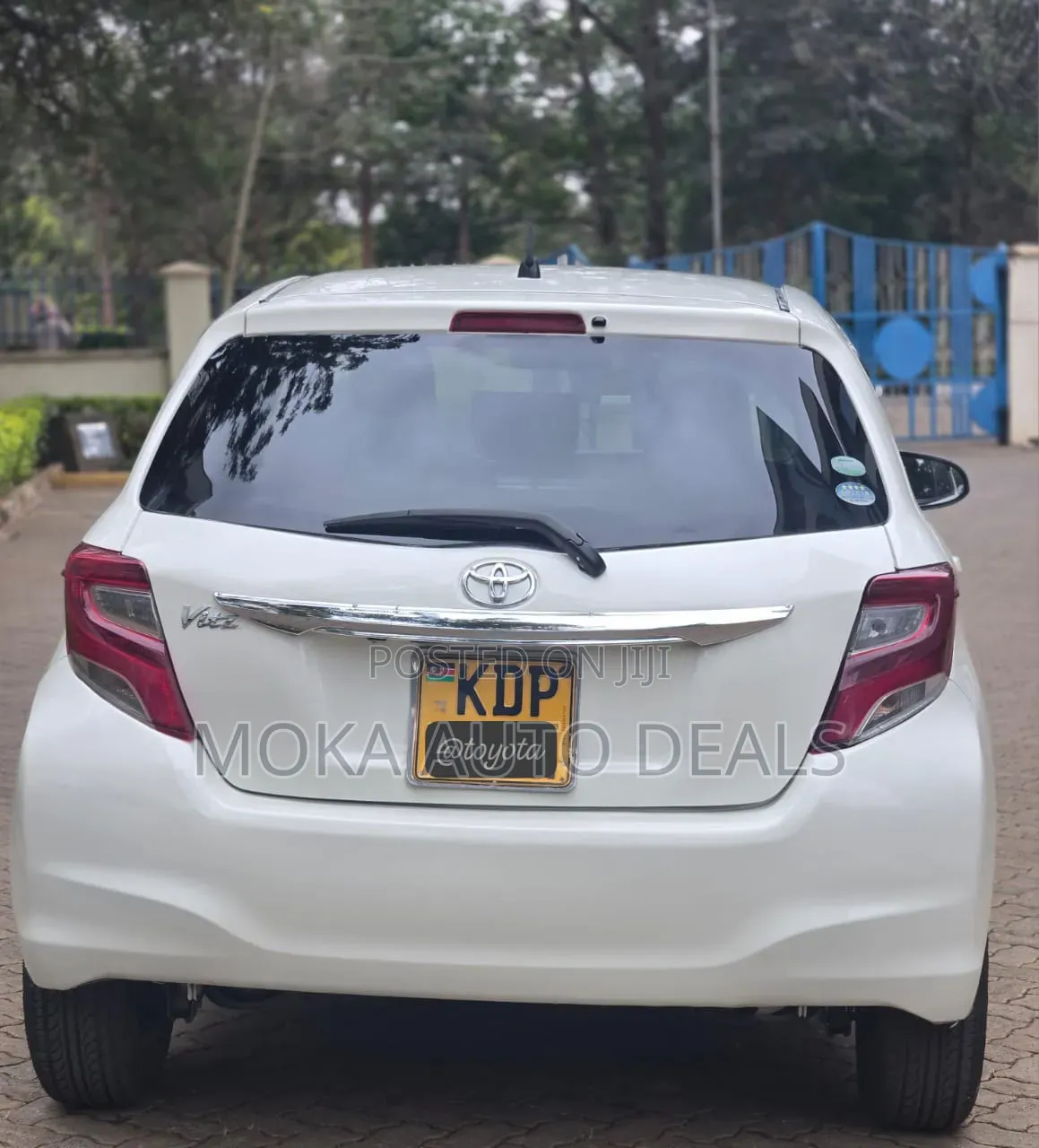 Toyota Vitz 1.0 FWD 5dr 2016 White