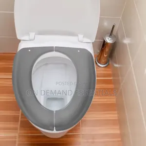 Foldable Plastic Toilet Seat Cover