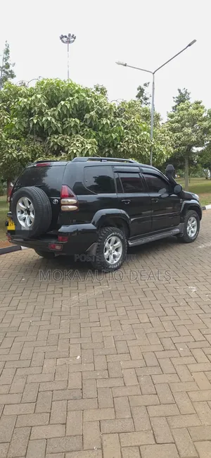Toyota Land Cruiser Prado 2004 Black