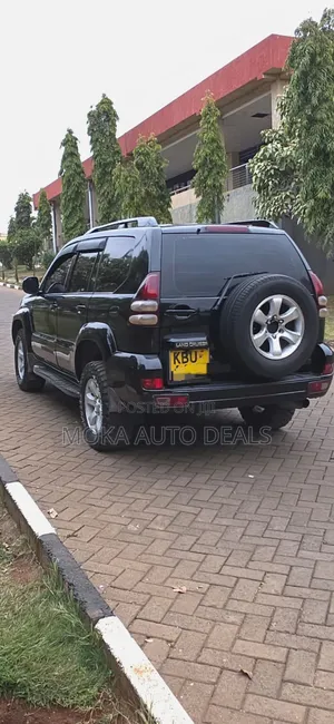 Toyota Land Cruiser Prado 2004 Black