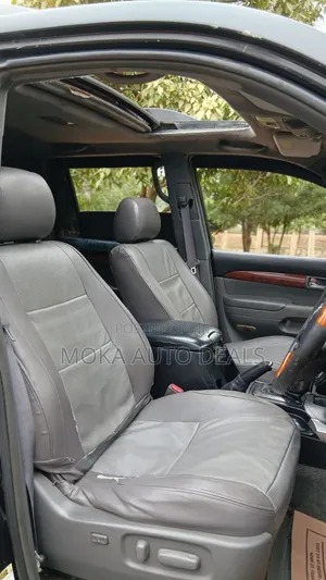 Toyota Land Cruiser Prado 2004 Black