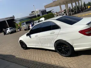Mercedes-Benz C200 2011 White