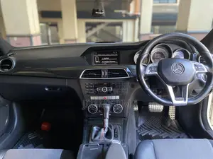 Mercedes-Benz C200 2011 White