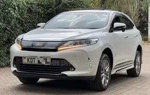 Toyota Harrier 2.0 2018 Pearl