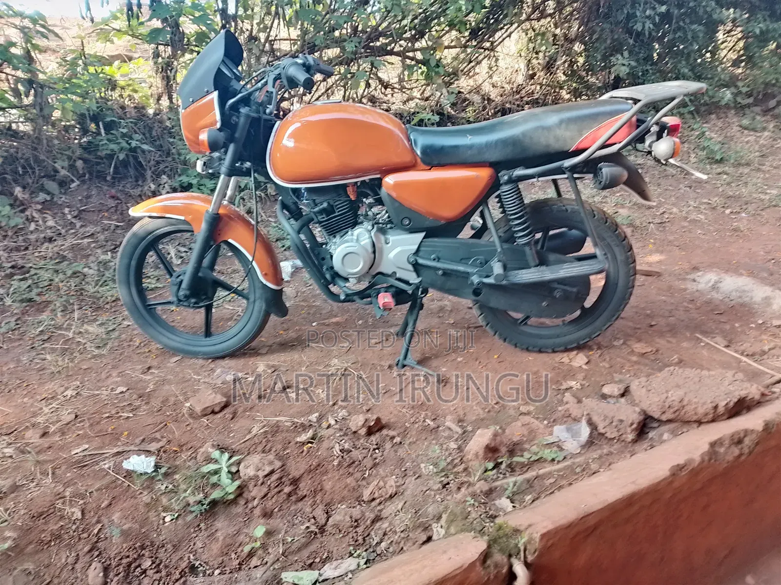 Bajaj Boxer 150 UG 2022 Red