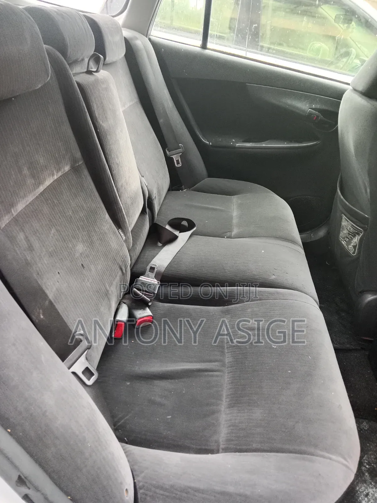 Toyota Corolla Fielder 2010 Silver
