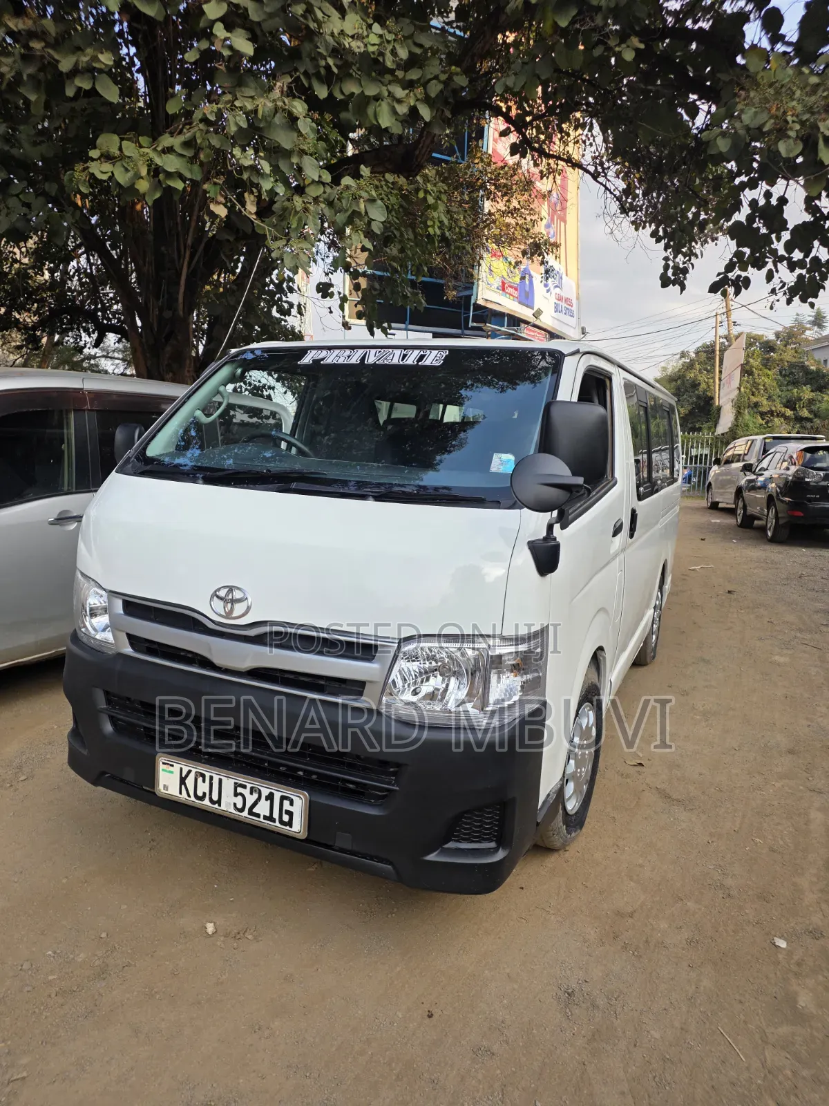 Toyota HiAce 2012 White