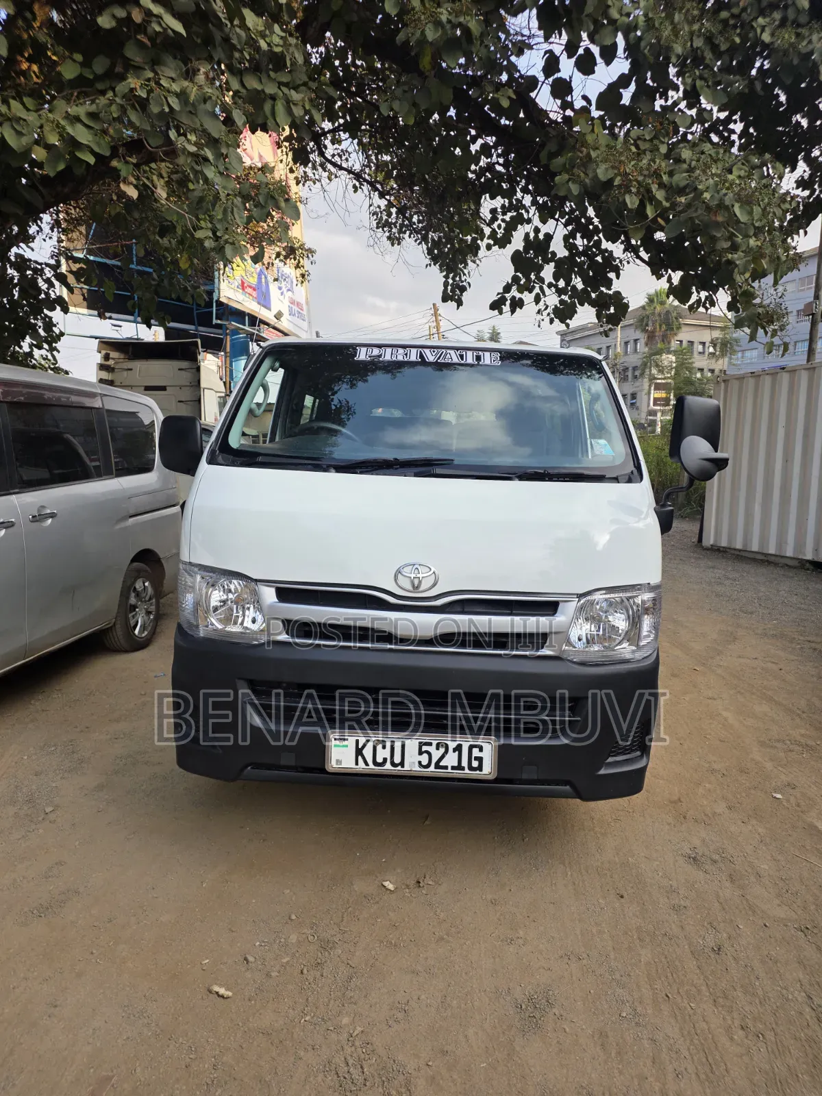 Toyota HiAce 2012 White