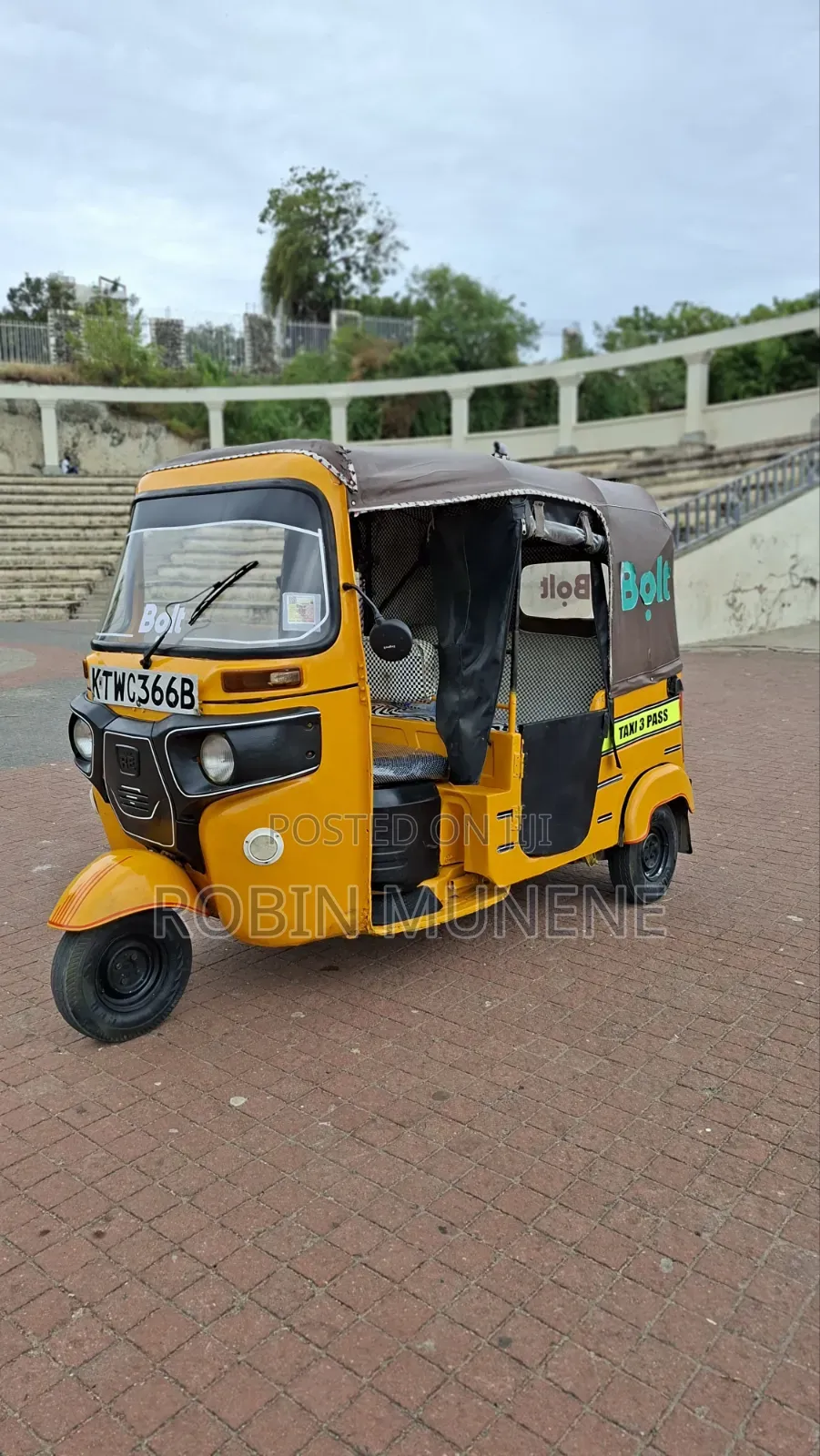 Bajaj RE 2023 Yellow