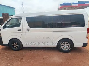 Toyota HiAce 2009 White