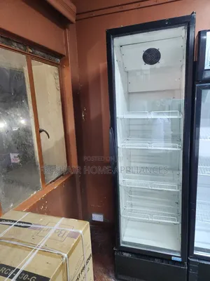 4 Trays Commercial Glass Door Display Fridge