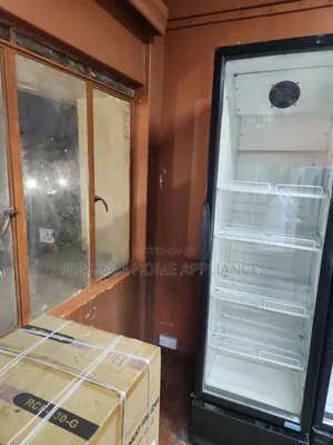 4 Trays Commercial Glass Door Display Fridge