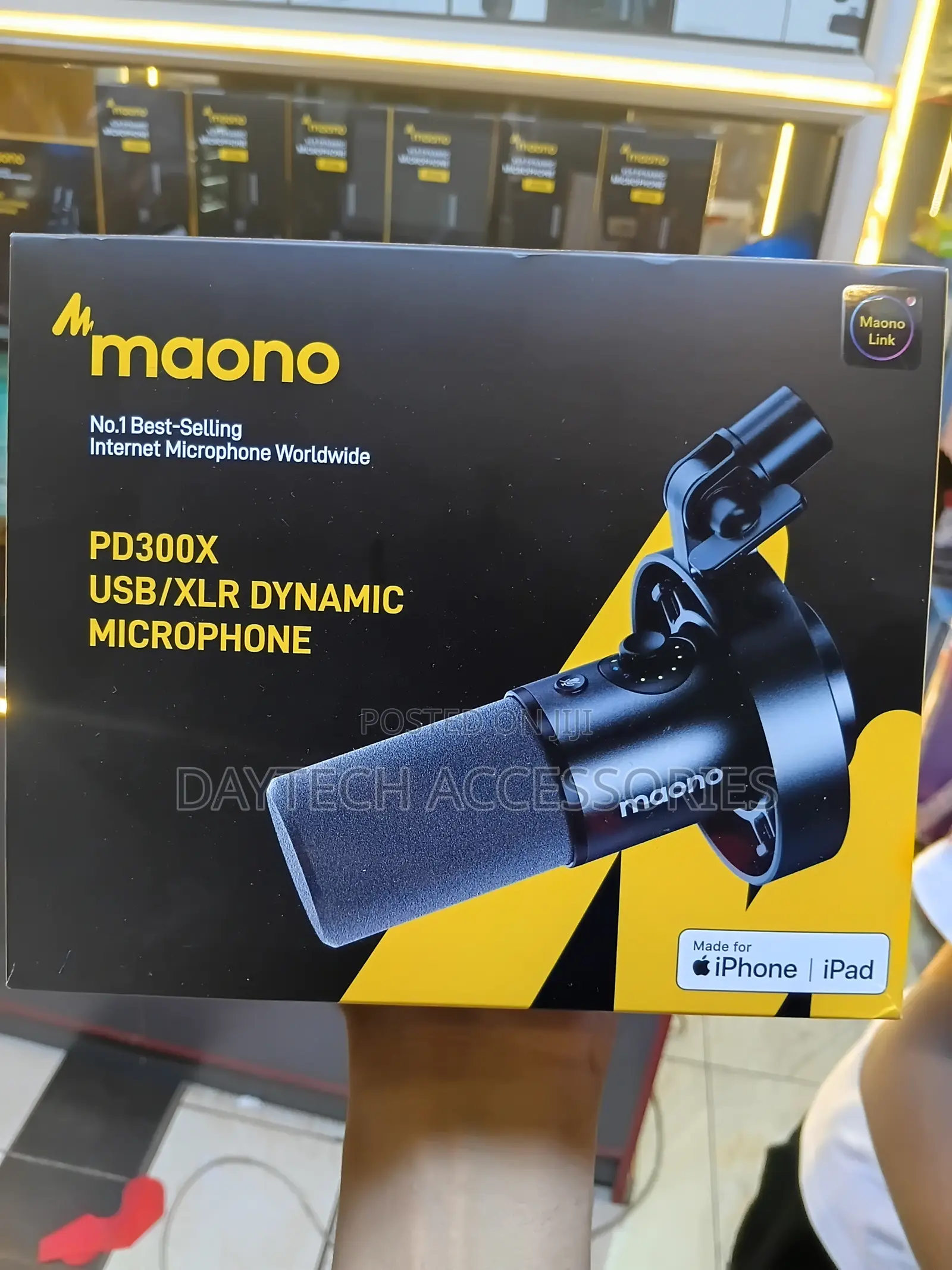 The Maono PD300X Dual-Mode USB/XLR Dynamic Microphone for Podcasting.