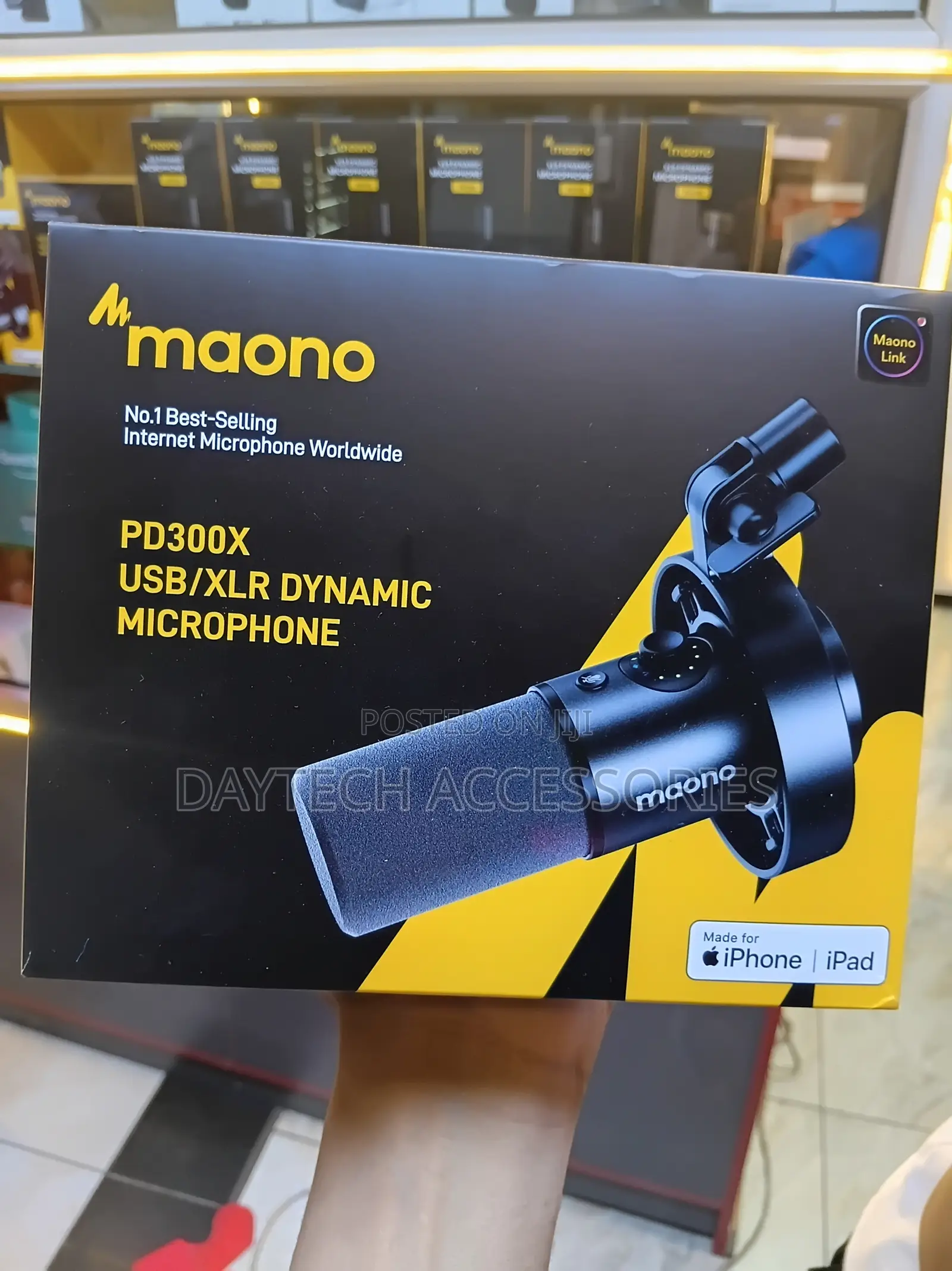The Maono PD300X Dual-Mode USB/XLR Dynamic Microphone for Podcasting.