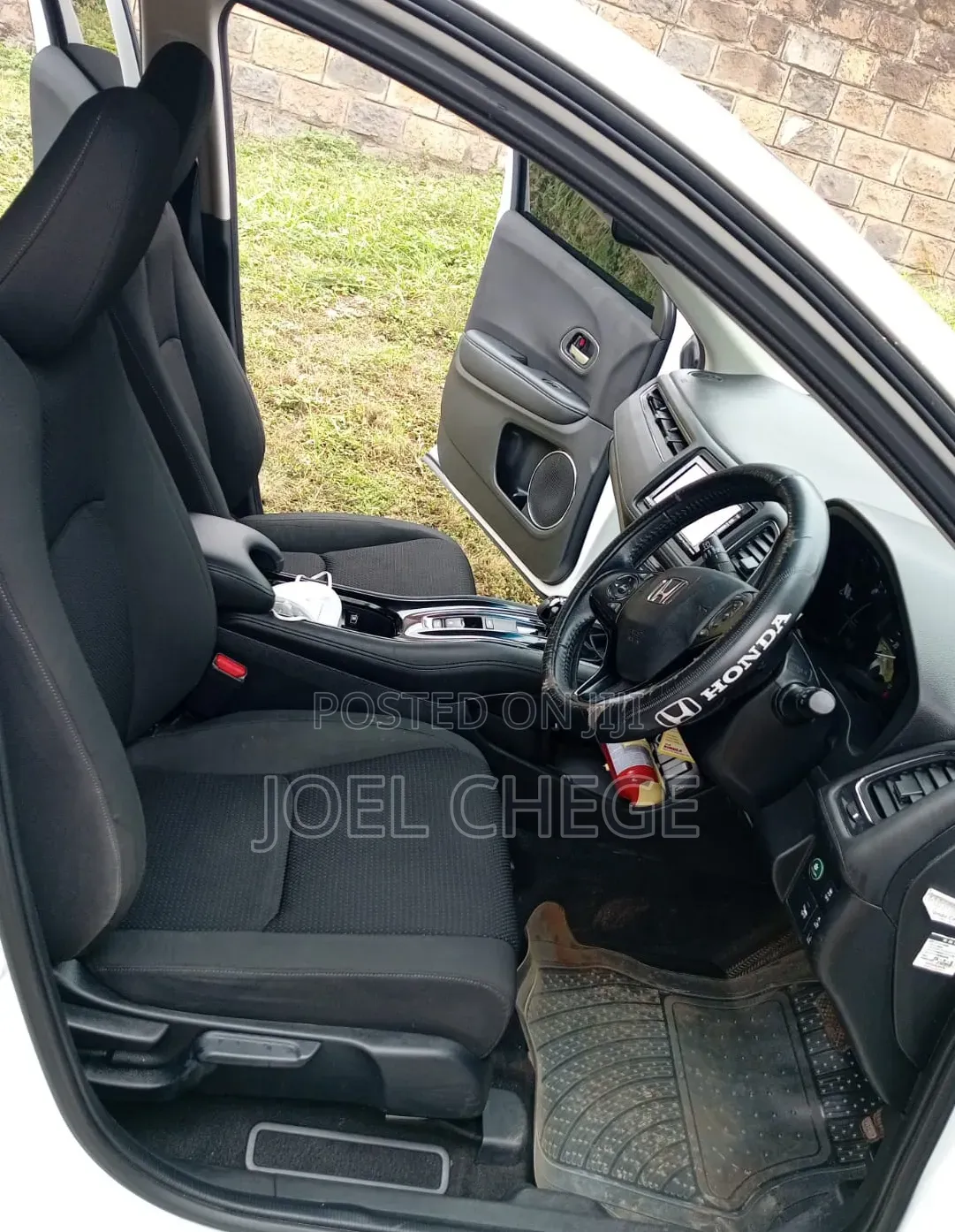 Honda Vezel 2018 White