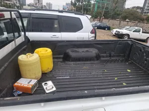 Isuzu D-MAX 2022 White