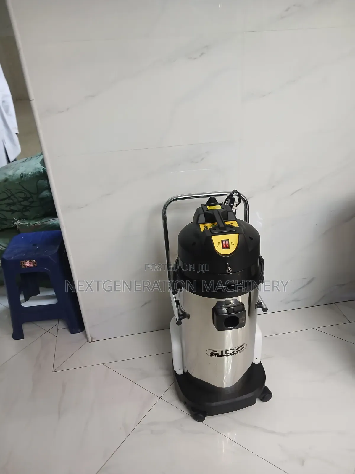 Heavy-Duty Vacuum 40litres