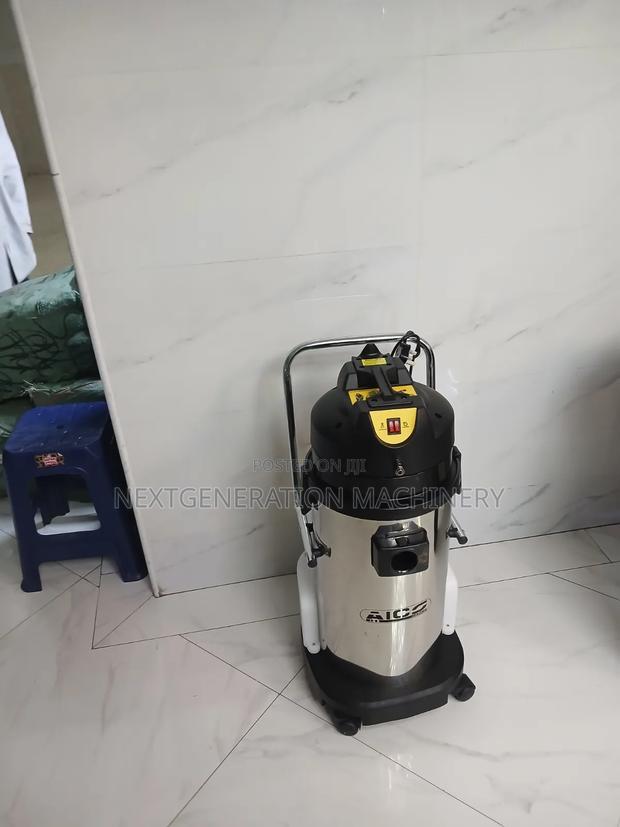 Heavy-Duty Vacuum 40litres