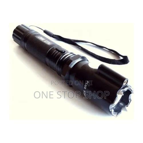 Multifunction Flashlight With Stun for Self Defense