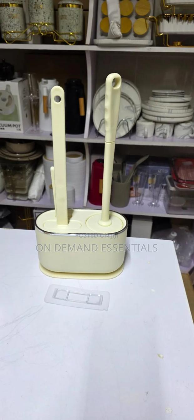3 in 1 Multifunction Toilet Cleaning Brush - thumbnail 2