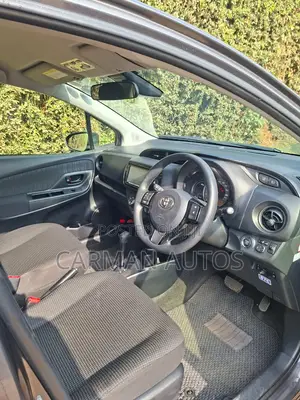 Toyota Vitz 1.0 FWD 5dr 2019 Gray