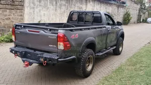 Toyota Hilux 2019 Silver