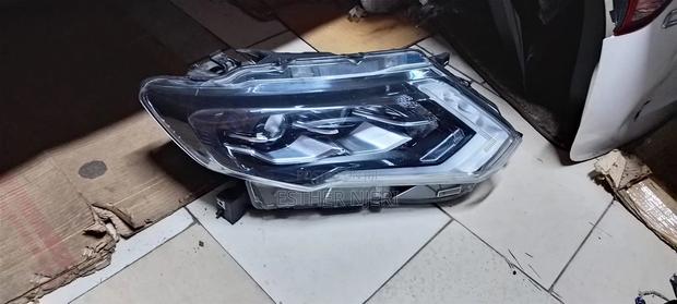Xtrail NT 32 2018 Xenon Headlights - thumbnail 2