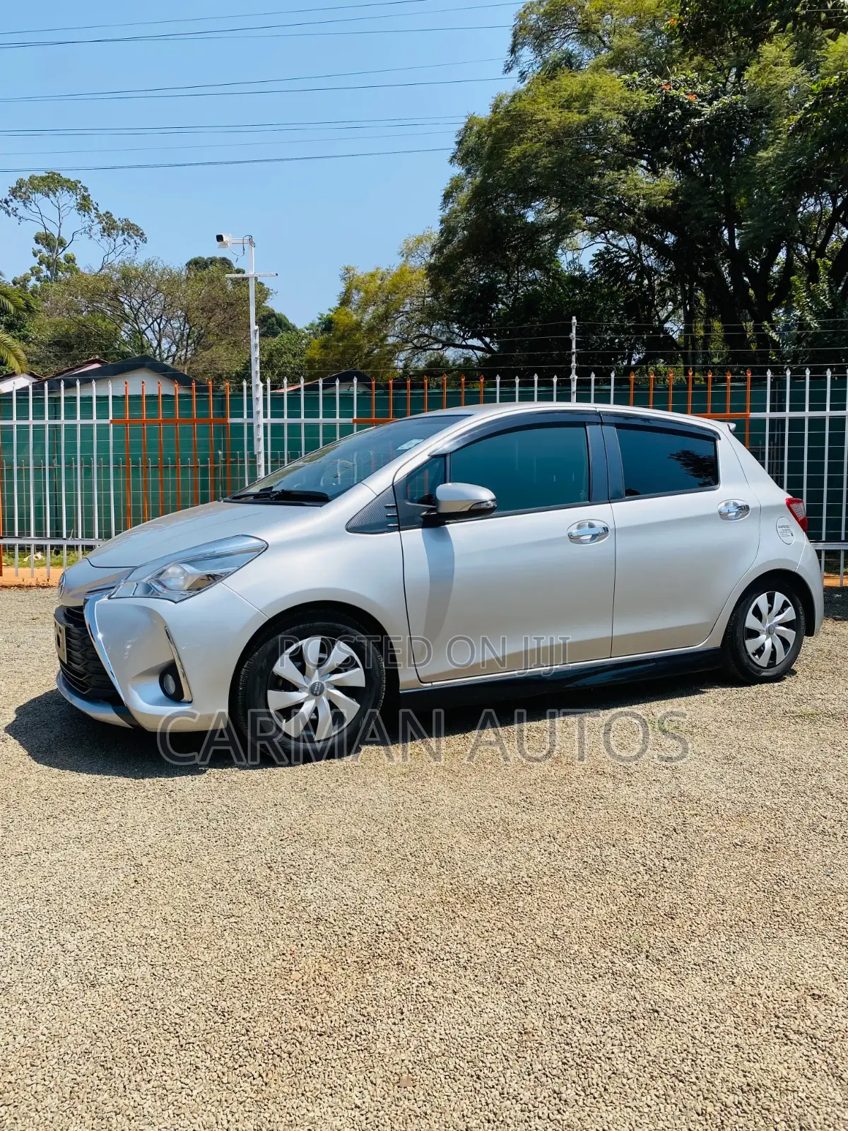 Toyota Vitz 1.0 FWD 5dr 2018 Silver