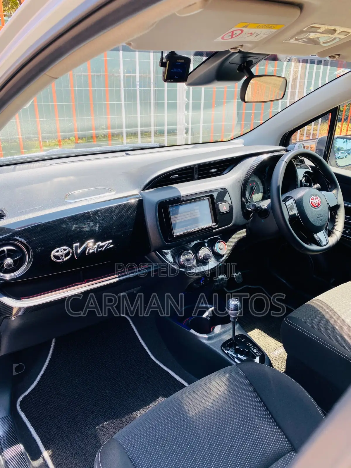 Toyota Vitz 1.0 FWD 5dr 2018 Silver