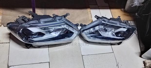 Ex Japan Xtrail NT 32 Headlights Available - thumbnail 2