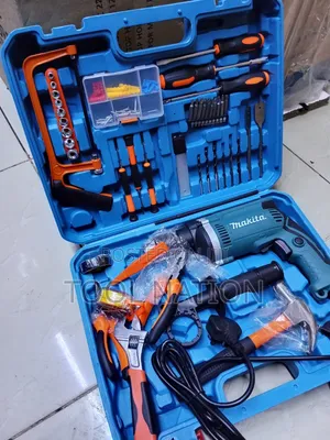 Makita Corded Drill/Toolset