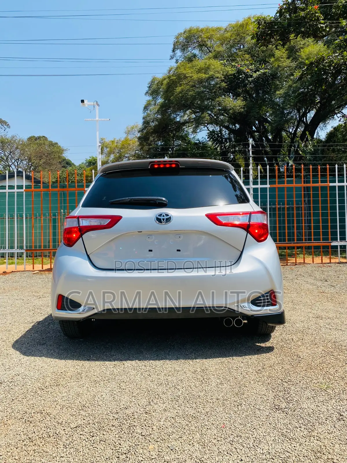 Toyota Vitz 1.0 FWD 5dr 2018 Silver
