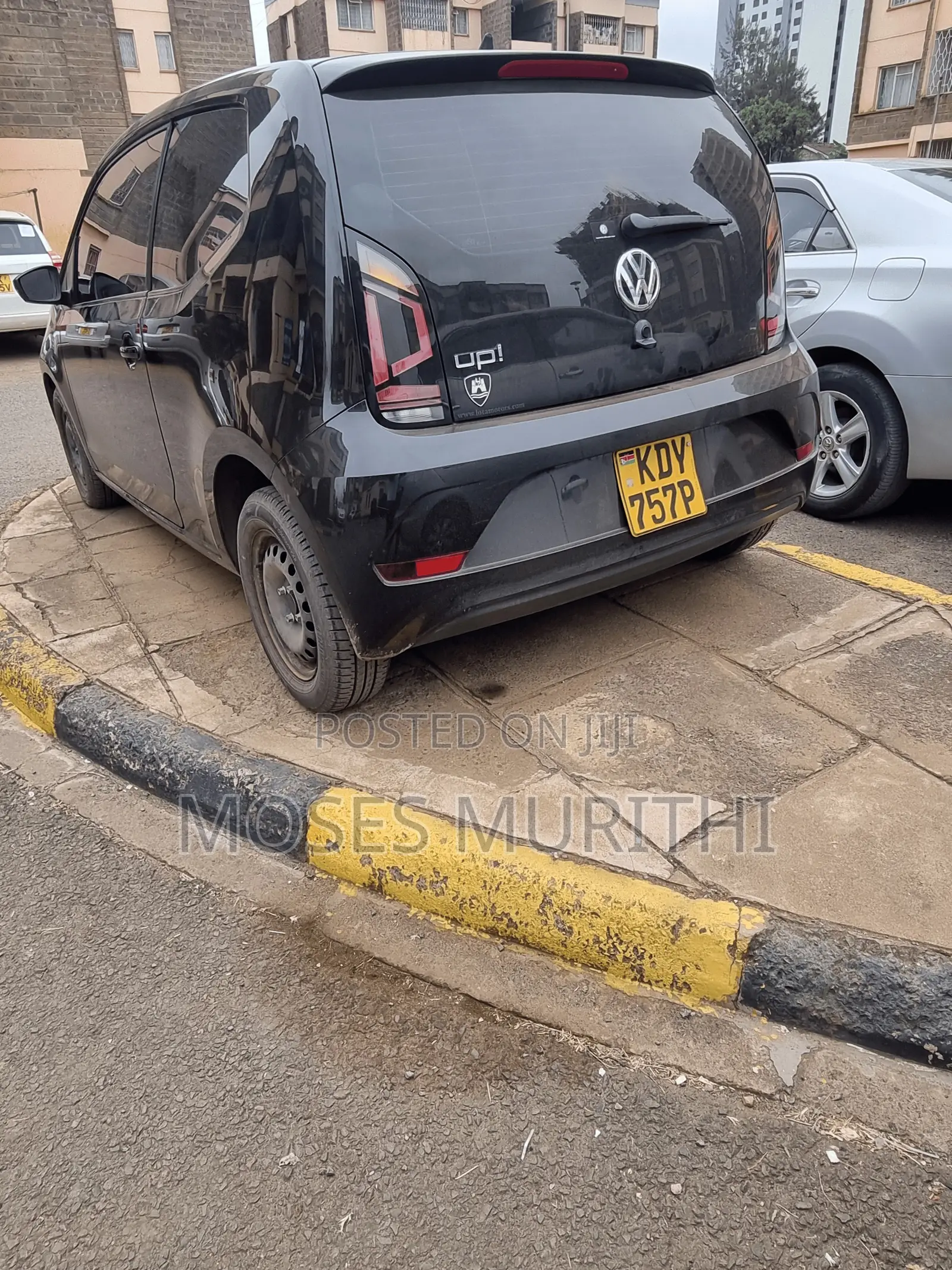 Volkswagen Up 2017 Black