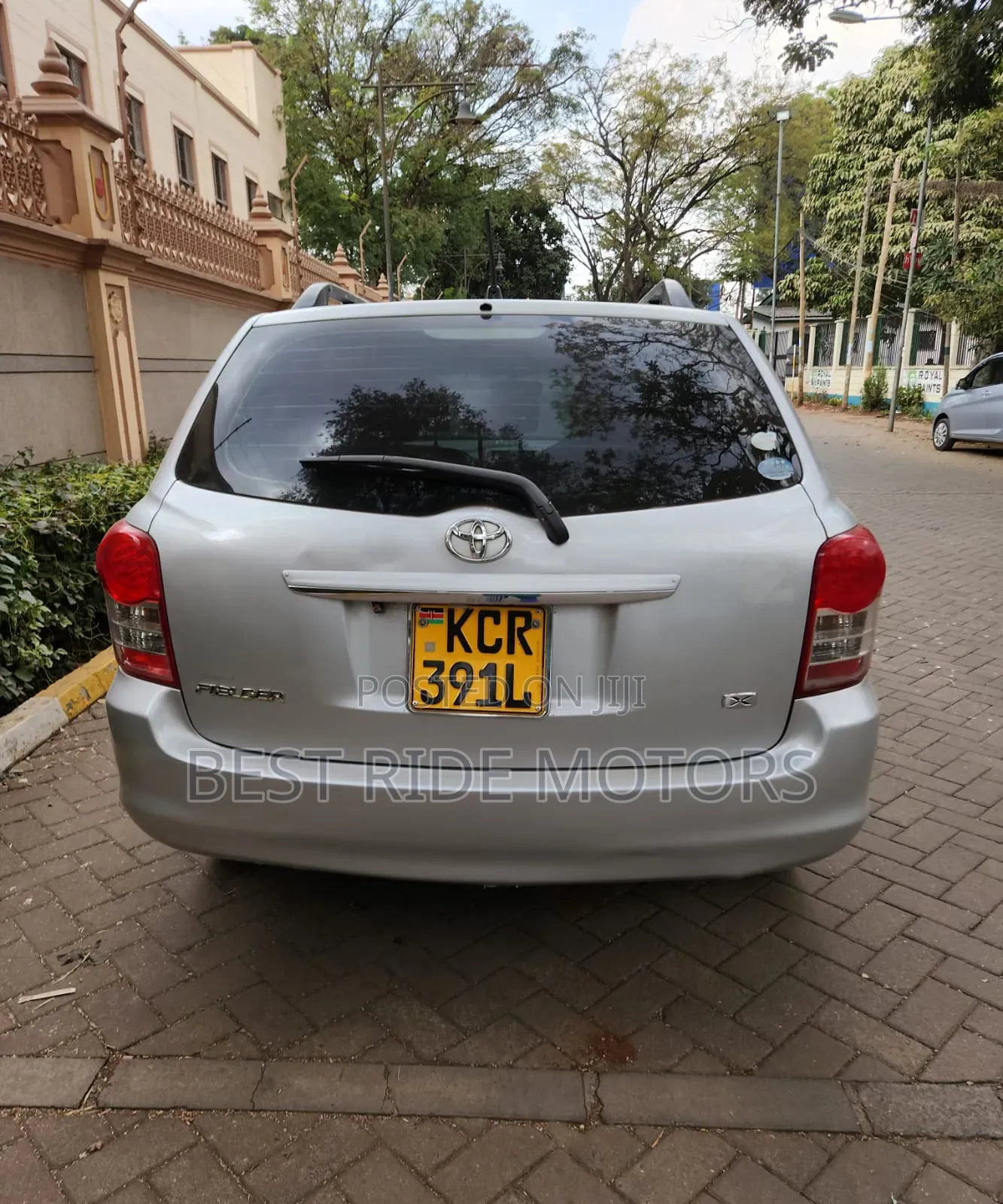 Toyota Corolla Fielder 2011 Silver