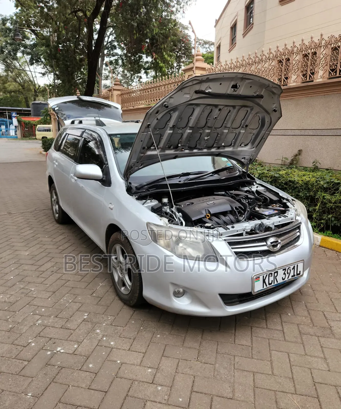 Toyota Corolla Fielder 2011 Silver