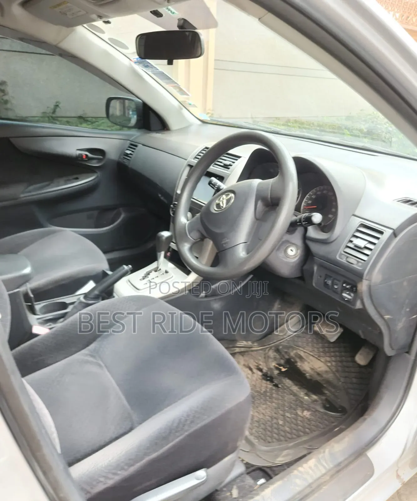 Toyota Corolla Fielder 2011 Silver