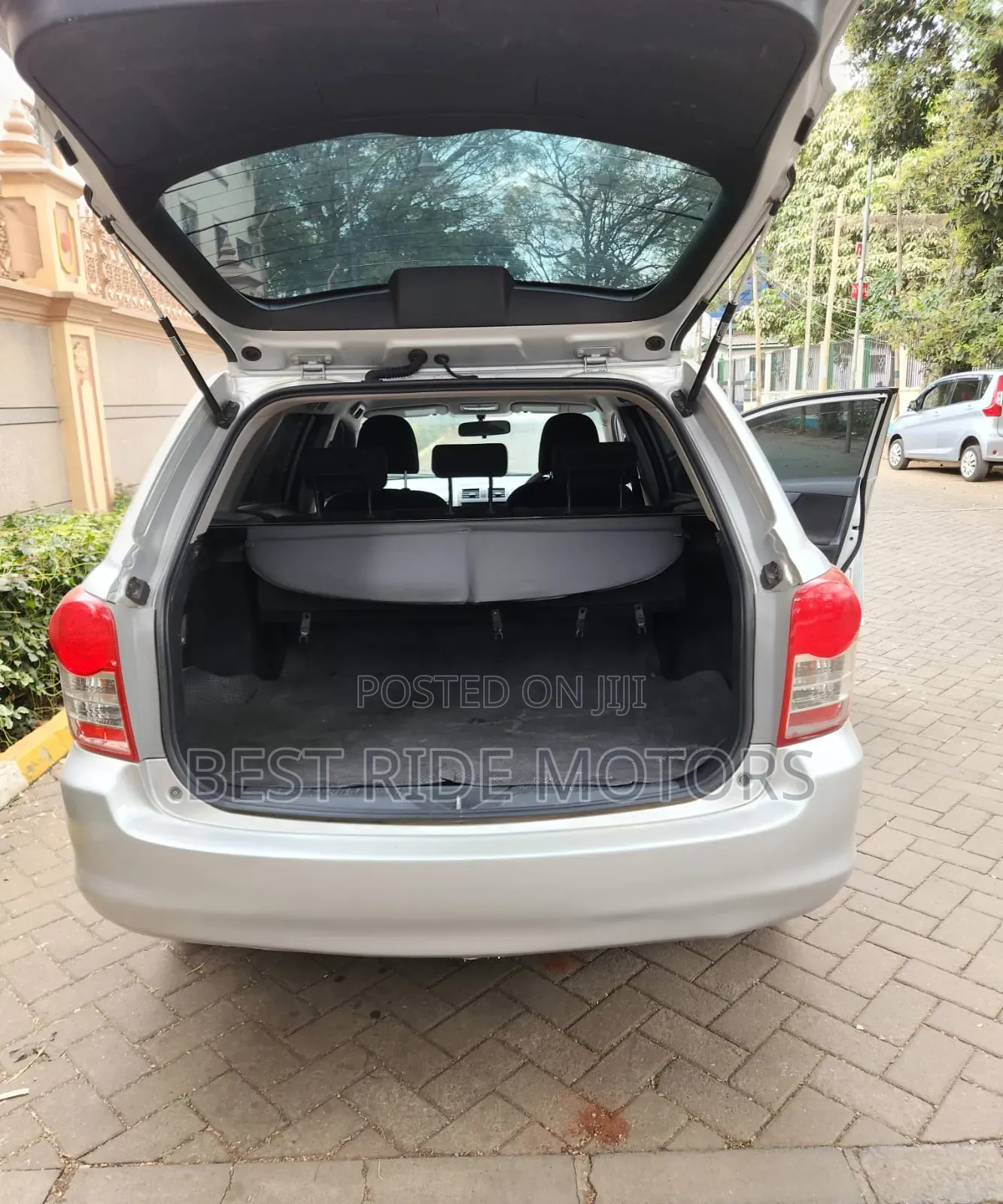 Toyota Corolla Fielder 2011 Silver