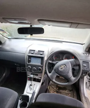 Toyota Corolla Fielder 2011 Silver