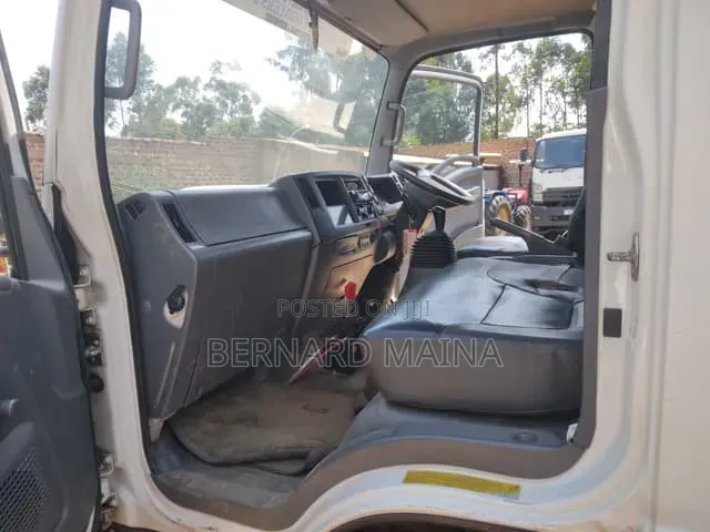 Isuzu NQR 36,828kms 4,778 Cc Manual Diesel White Grey