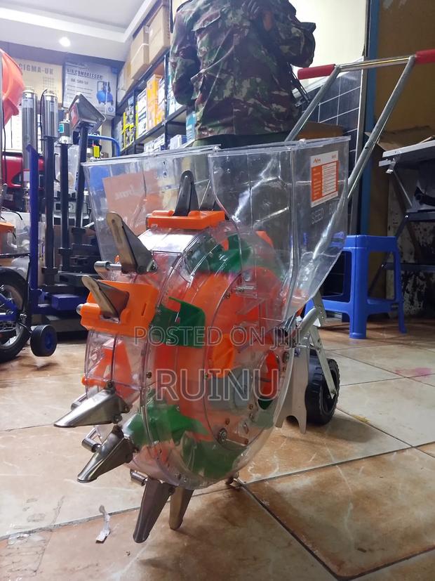 Aubon Manual Push Seeder - main view