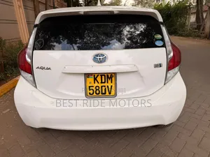 Toyota Aqua 2016 White