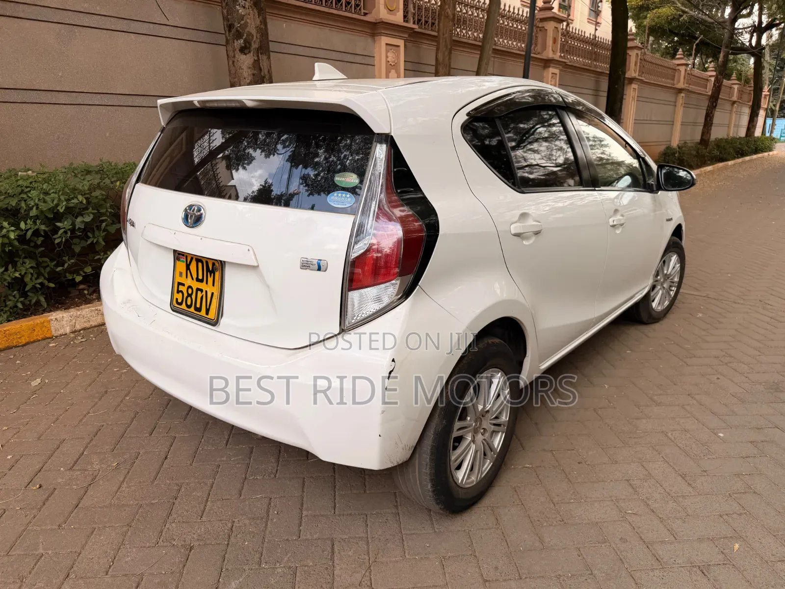 Toyota Aqua 2016 White