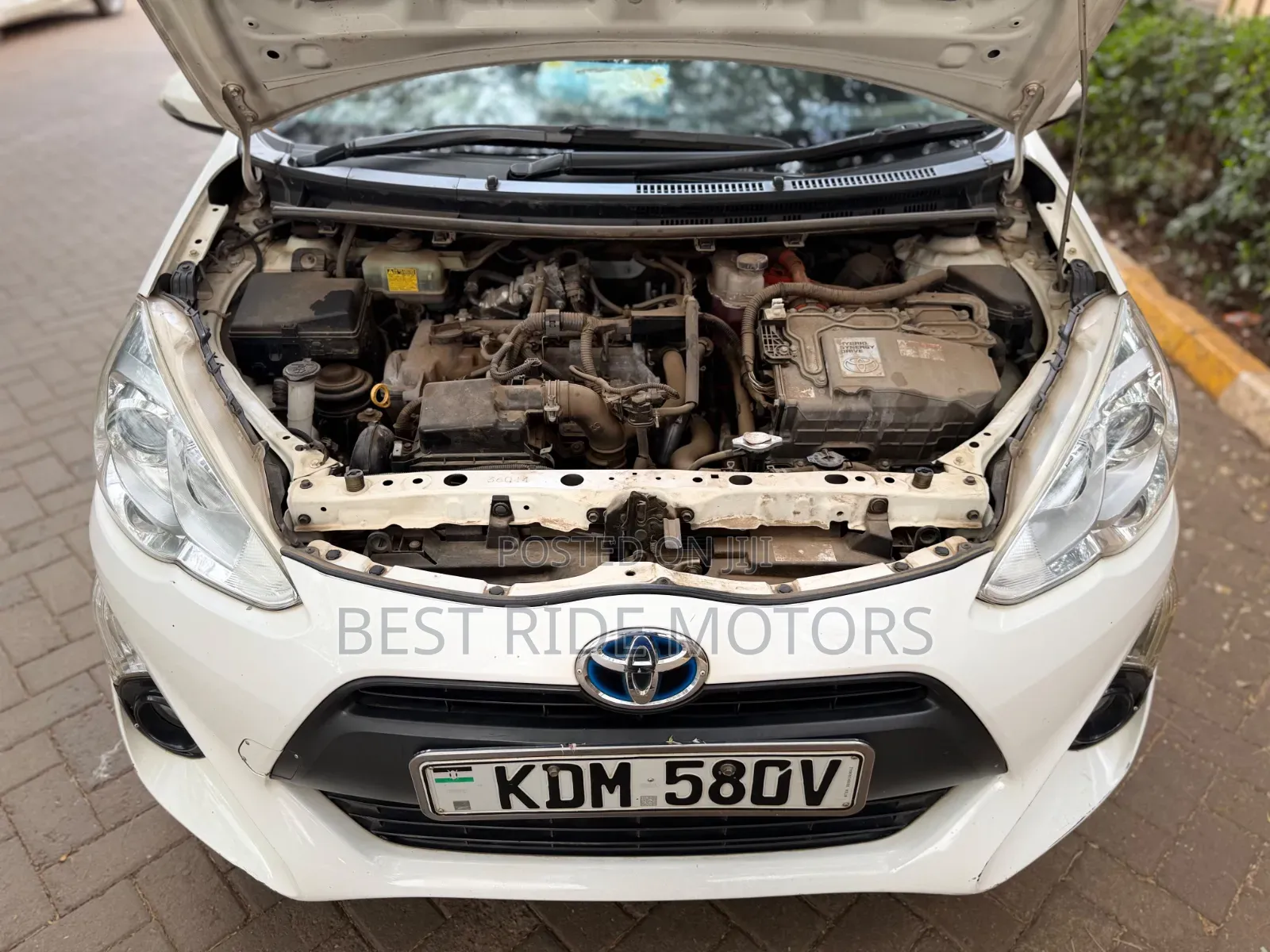 Toyota Aqua 2016 White