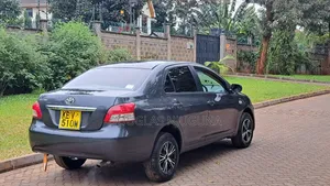 Toyota Belta 2006 Gray
