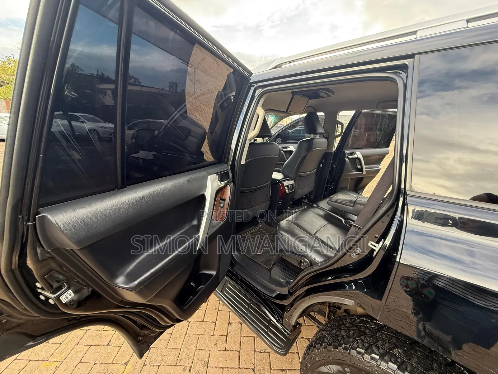Toyota Land Cruiser Prado 2016 Black