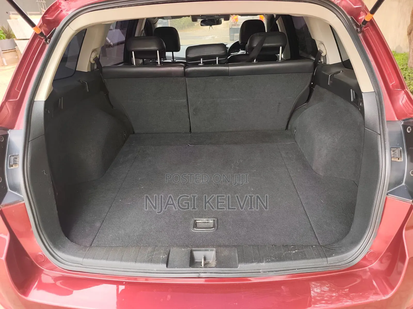 Subaru Outback 2011 Red
