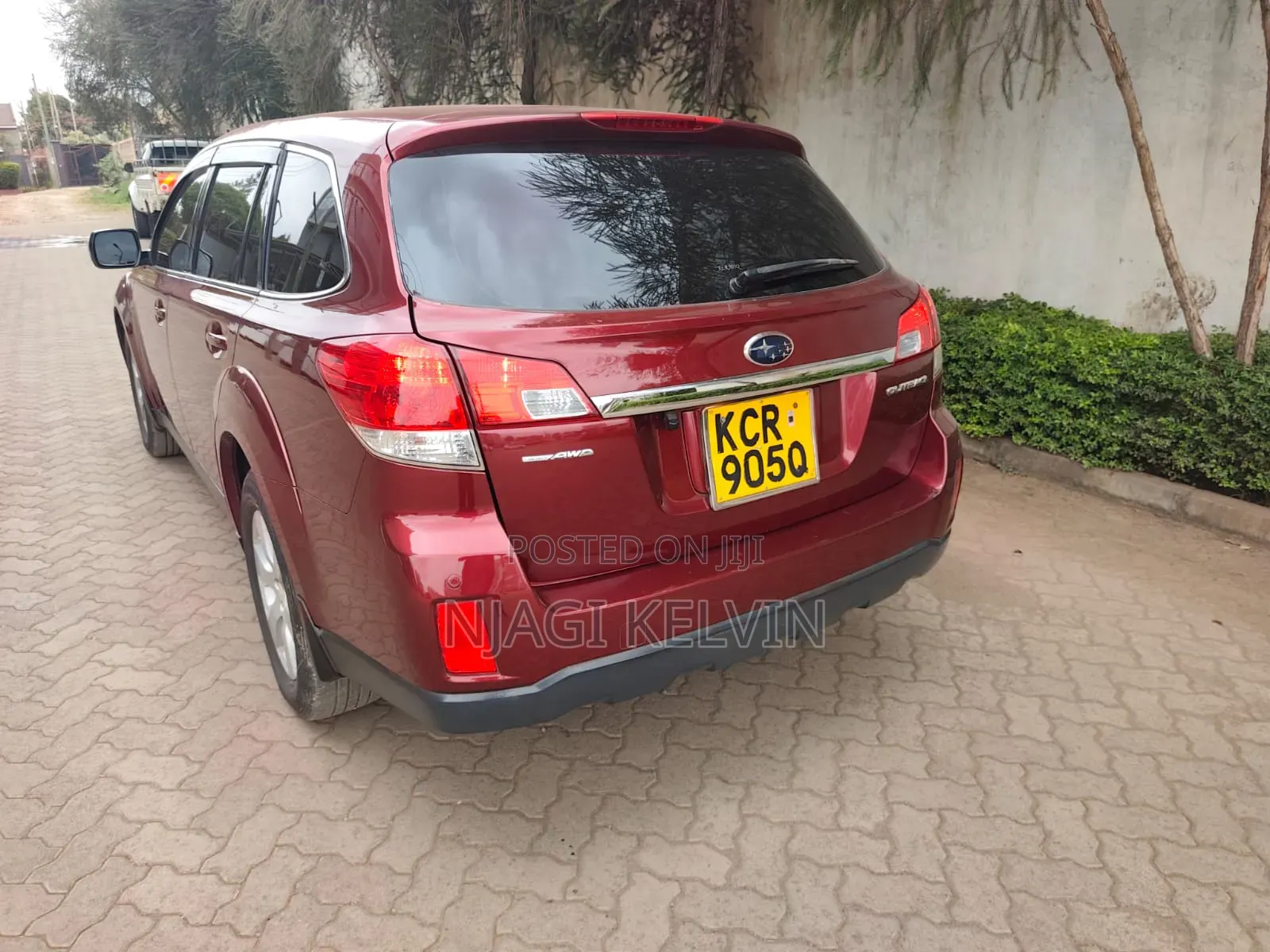 Subaru Outback 2011 Red